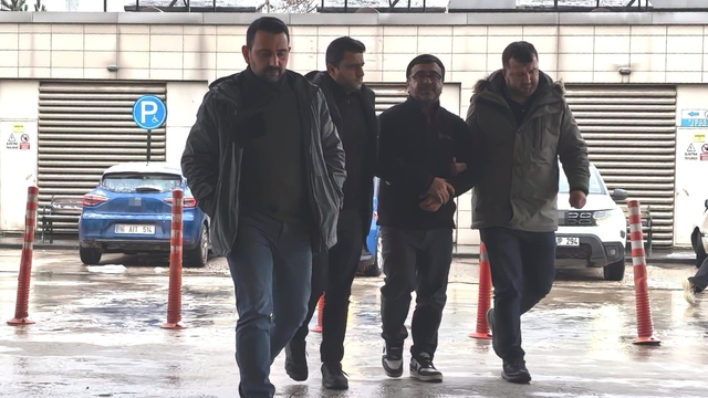 İnegöl'de 11 yıl hapis cezası ile aranan firariyi polis yakaladı