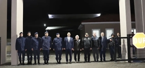 Vali Taşolar, görev başındaki ekiplerin yeni yılını kutladı