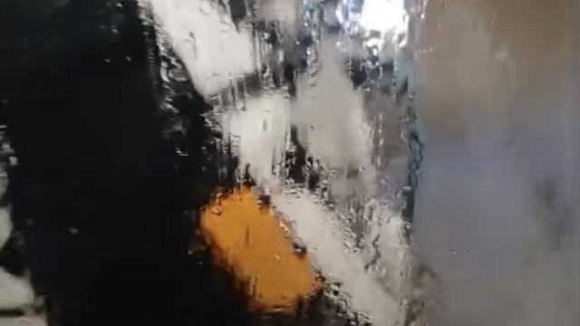 Karda mahsur kalan 50 işçi kurtarıldı