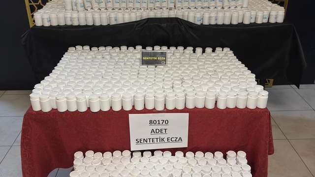 Sivas'ta yılbaşı öncesi narkotik operasyonu: 3 tutuklama