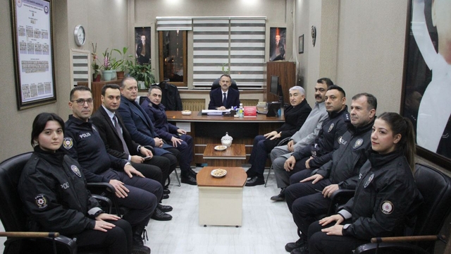 Kocaeli, Bartın ve Bolu'da valiler görevdeki personelin yeni yılını kutladı