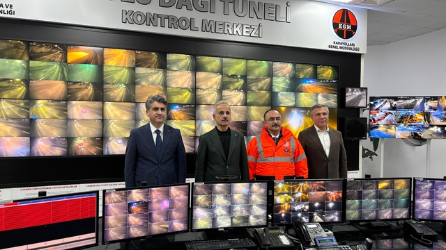 Bakan Uraloğlu Bolu Dağı'ndan açıkladı: "13 bin 600 personelimizle her türlü hazırlığımızı yaptık"
"190 milyar liralık 44 projede açılış yaptık"