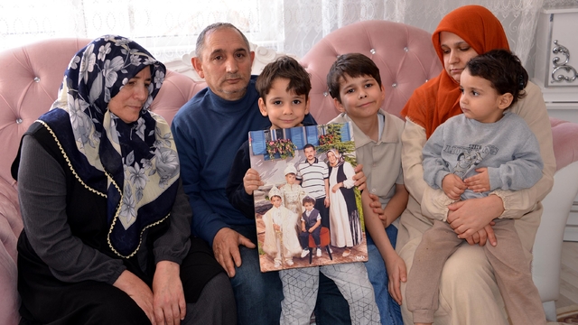 Erzurum'daki yangında 3 işitme engelli çocuk babasız kaldı