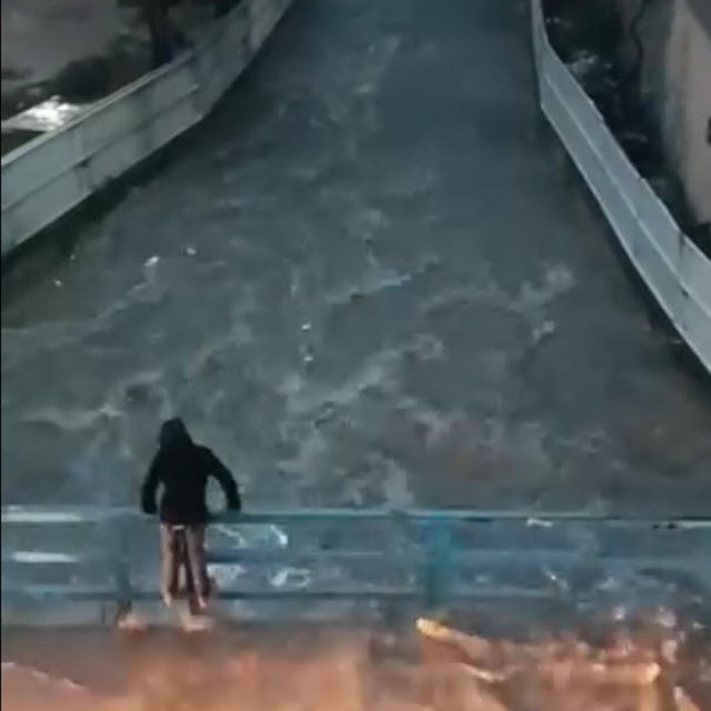 İzmir'de sağanak etkili oldu (2)