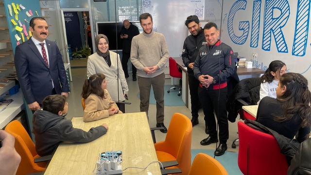 Kış bilim ve teknoloji kampı Erzurum'da gerçekleştirildi