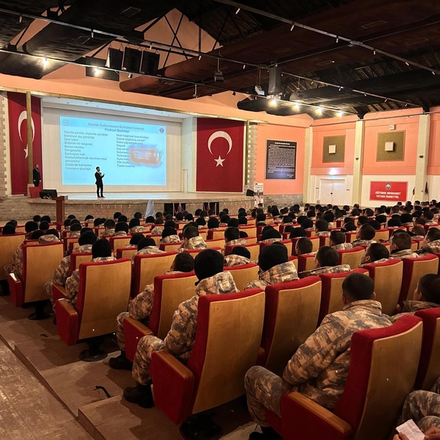 Kütahya'da erbaş ve erlere yönelik eğitim programı