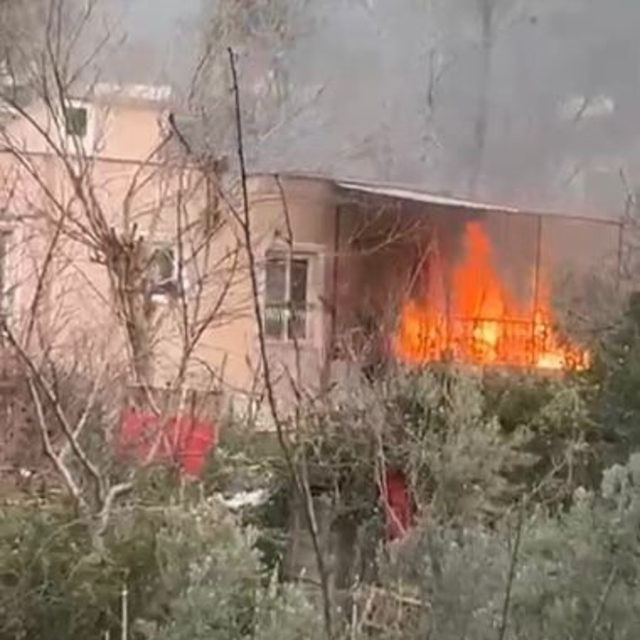 Osmaniye'de müstakil evin kilerinde çıkan yangın söndürüldü