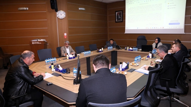 Kocaeli'de kural ihlali yapan 164 sürücüye para cezası