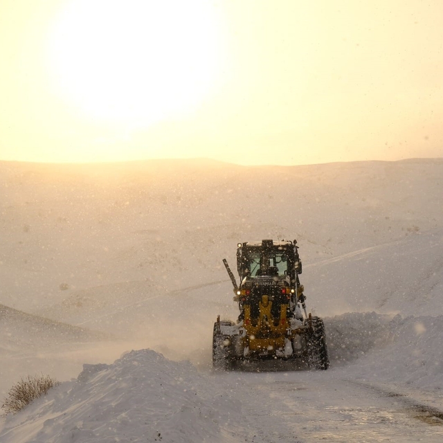 Ağrı'da kapalı köy yolları ulaşıma açılıyor