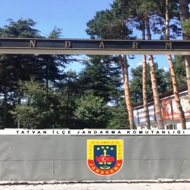 Kaymakam Demirer: "Tatvan'da güvenlik ve asayiş hizmetleri kararlılıkla sür...