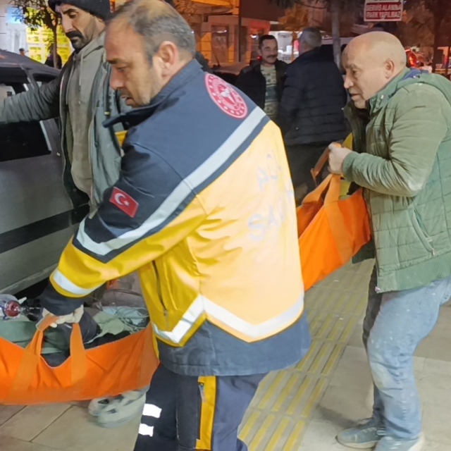 Misafir olarak kaldığı akrabasının evinin merdivenlerinde ölü bulundu
Zongu...