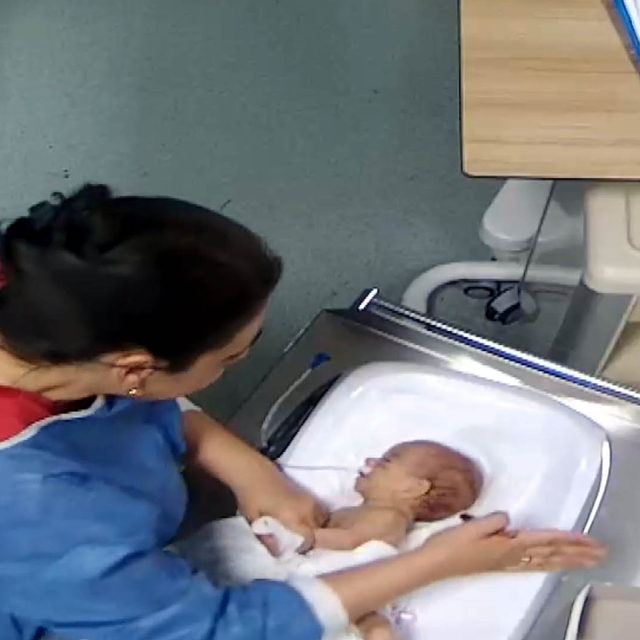 Hemşire şiddeti sonucu engelli kalan Deniz Esin'in darbedilme anları kamera...