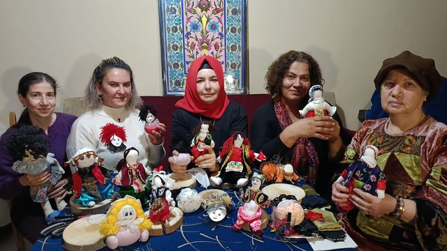 Geri dönüşümden sanata uzanan yolculuk: Bez bebekler yeniden hayat buldu