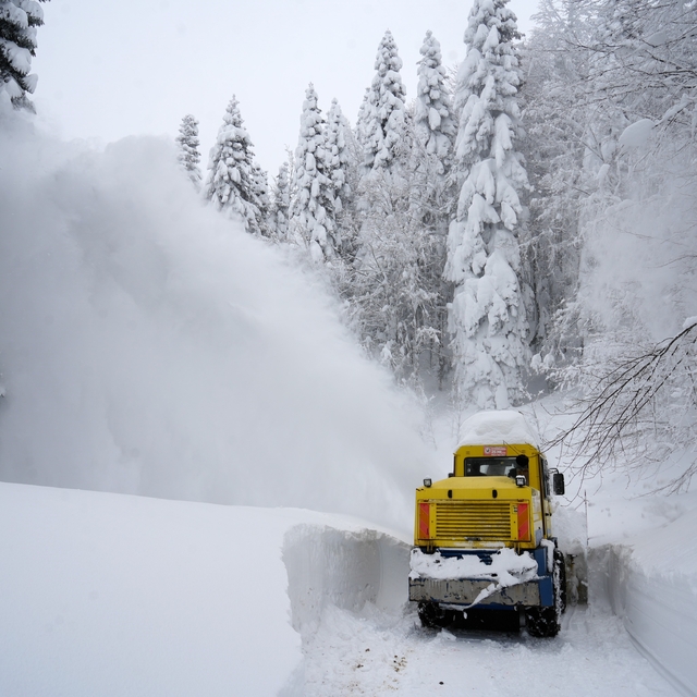 Kastamonu'da kar sebebiyle 102 köye ulaşım sağlanamıyor