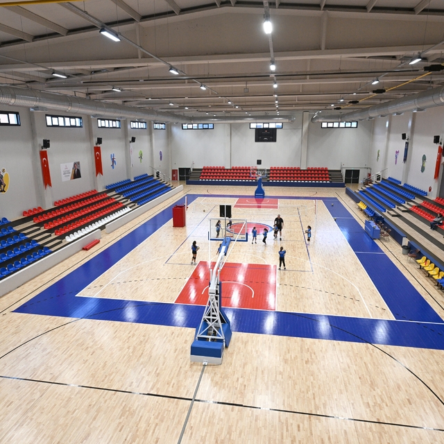 Anadolu Üniversitesi spor altyapısıyla sağlıklı kampüs vizyonunu sürdürüyor