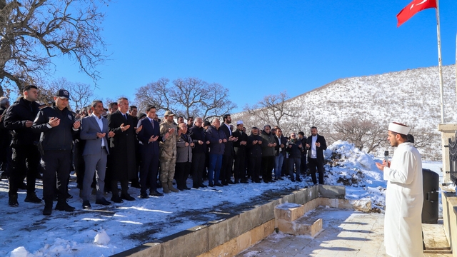 Mardin'de 32 yıl önce PKK'nın katlettiği 21 kişi anıldı