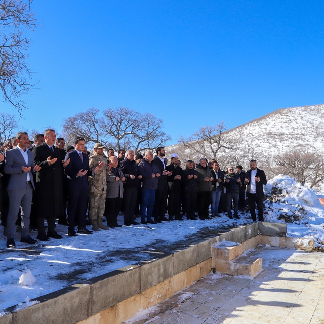 Mardin'de 32 yıl önce PKK'nın katlettiği 21 kişi anıldı