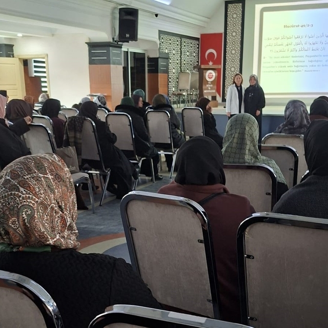 Sağlıklı menopoz okulu eğitimleri başladı