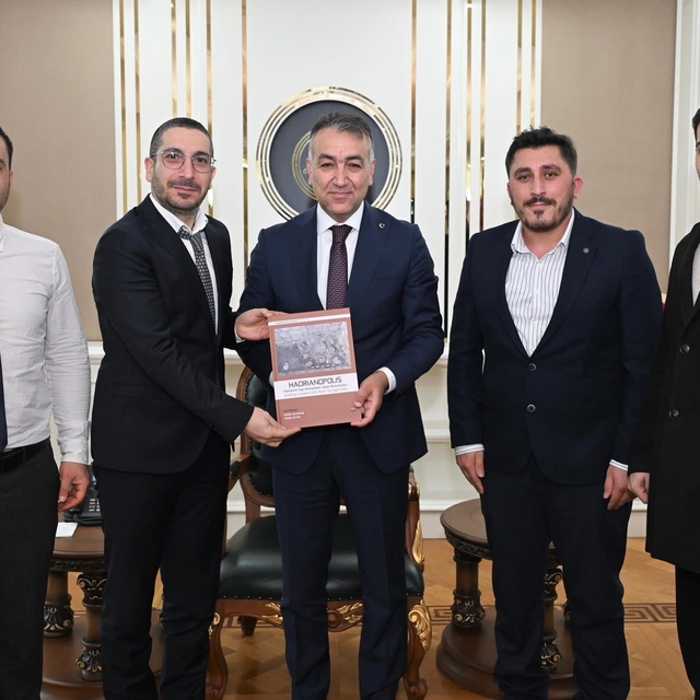 Vali Çağatay'dan başarılı kazı ekibine teşekkür