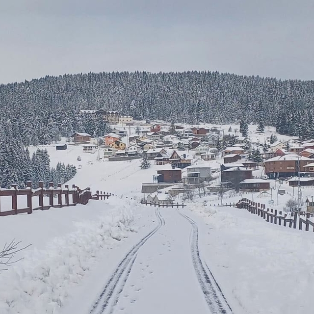 Giresun'un yaylalarında kar kalınlığı 1,5 metreyi buldu