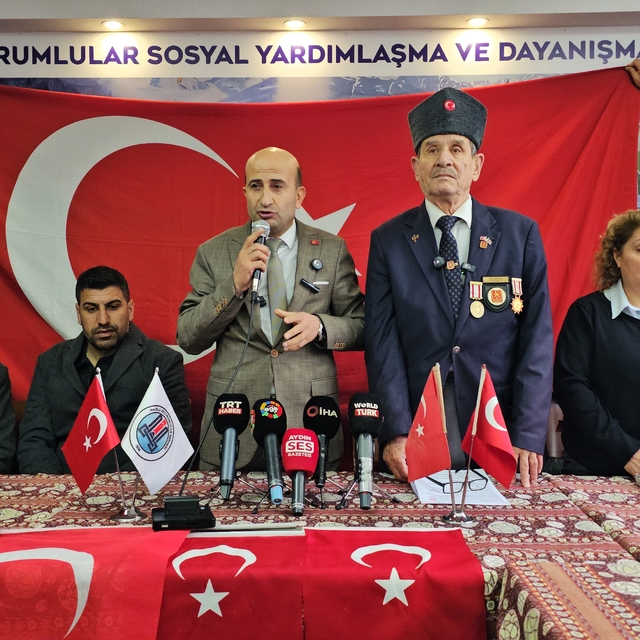 Nazilli'de tüm dernekler 'Bayrak' için buluştu