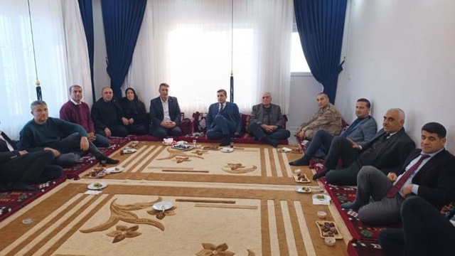 Kozluk Kaymakamı Böçkün'den şehit ailesine ziyaret