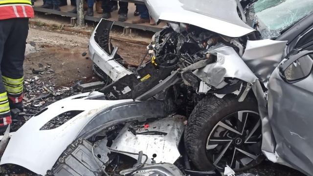 Ordu'da iki otomobilin çarpıştığı kazada 5 kişi yaralandı