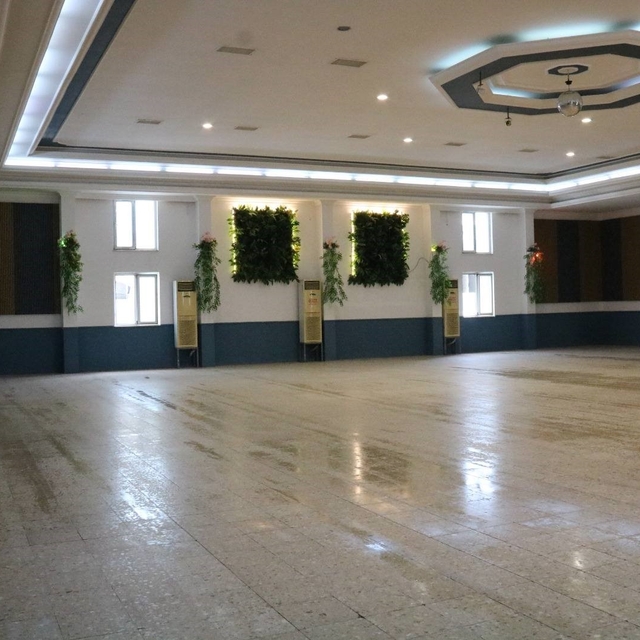 Yenipazar'da kışlık düğün salonu yenilendi