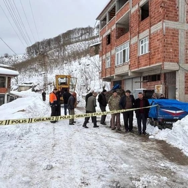 Ordu'da iş makinesinin çarptığı şahıs hayatını kaybetti