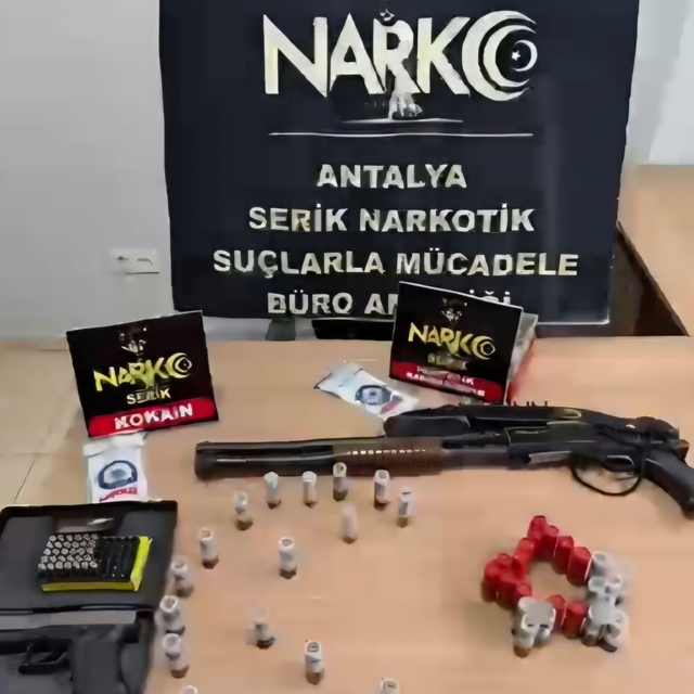 Antalya'da uyuşturucu operasyonunda 25 şüpheli yakalandı