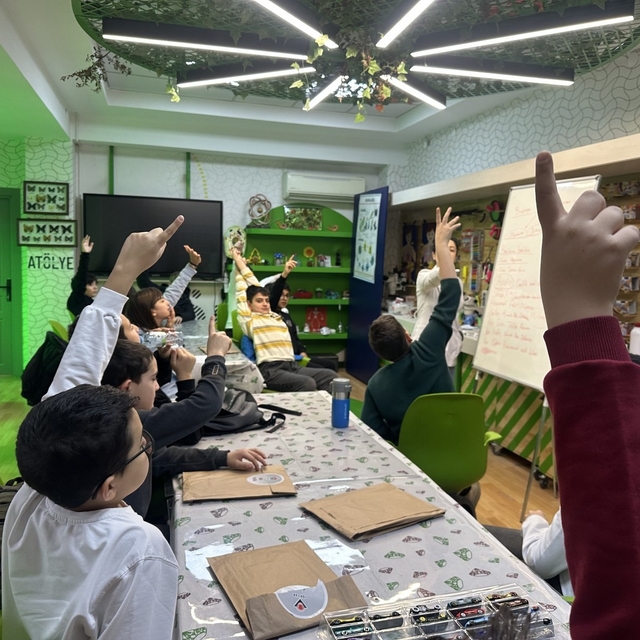 Çorum'da öğrenciler yarıyıl tatilinde bilimle buluştu: "Kış akademisi" başl...