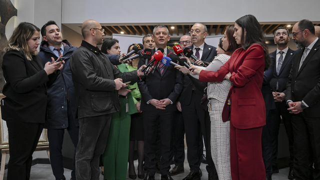 CHP Genel Başkanı Özel, gazetecilerin sorularını yanıtladı: