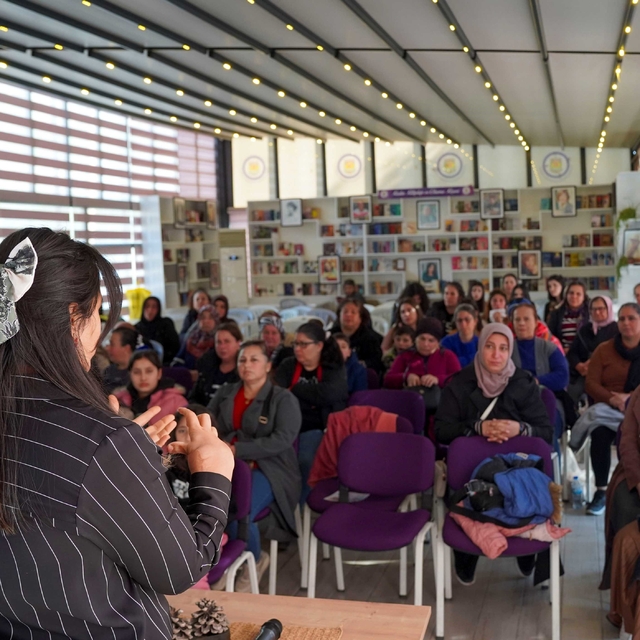 Tarsus'ta kadınlara sağlık ve güvenlik eğitimi