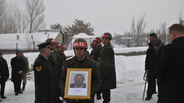 Muş'ta vefat eden Kıbrıs gazisi Durmaz, son yolculuğuna uğurlandı