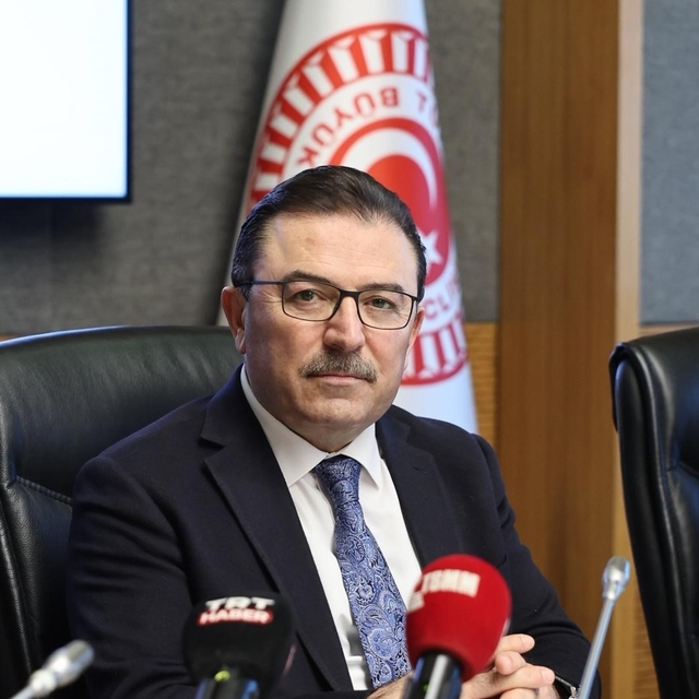 Altınok'tan kongresi binası açıklaması; "Milli hafızanın simgesi Erzurum Ko...