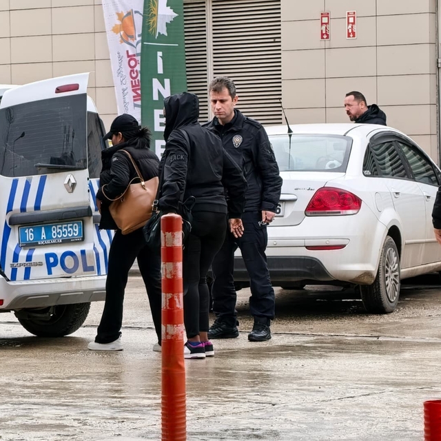 Bursa'da kaçak masör operasyonu: 3 kişi yakalandı, işletmeye 445 bin TL cez...