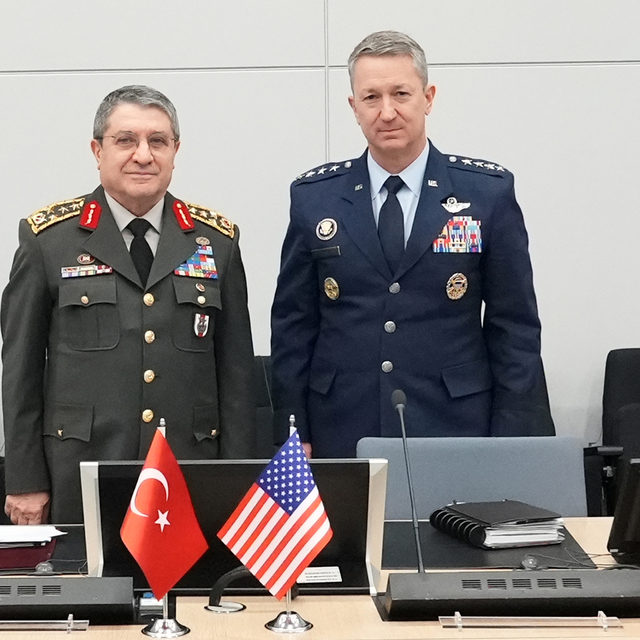 Genelkurmay Başkanı Orgeneral Bayraktaroğlu, ABD'li mevkidaşı Orgeneral Cai...
