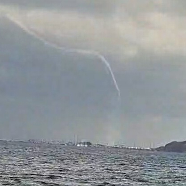 Marmaris Körfezi'nde hortum paniği