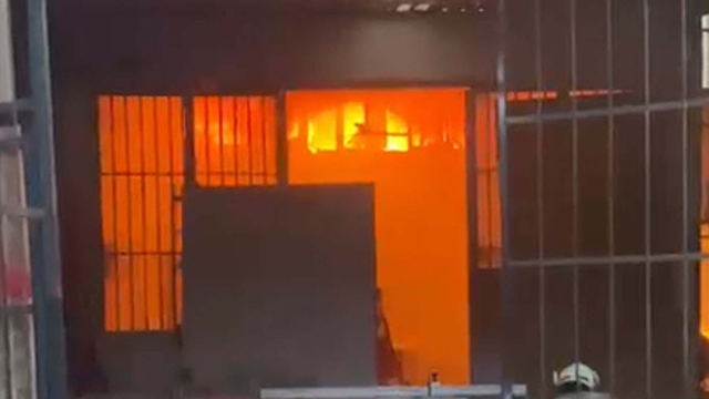 Manisa'da marangoz atölyesinde yangın