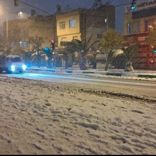 Kilis'te olumsuz hava şartları sebebiyle önlemler alındı
Bazı kurumlarda yü...