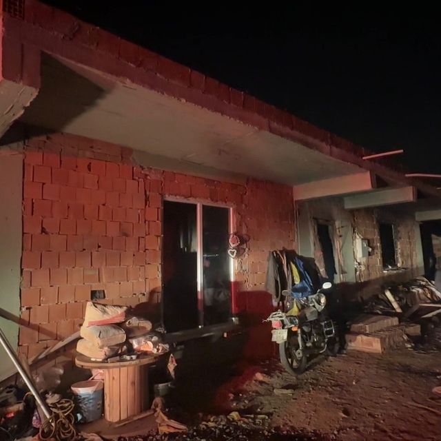 Kaynar suya benzin dökülen evde patlama: 2 yaralı