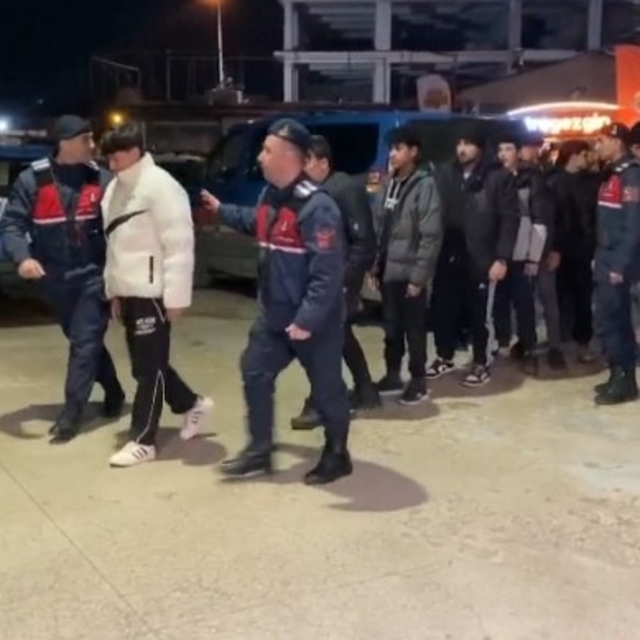 İnegöl'de 9 kaçak göçmen yakalandı