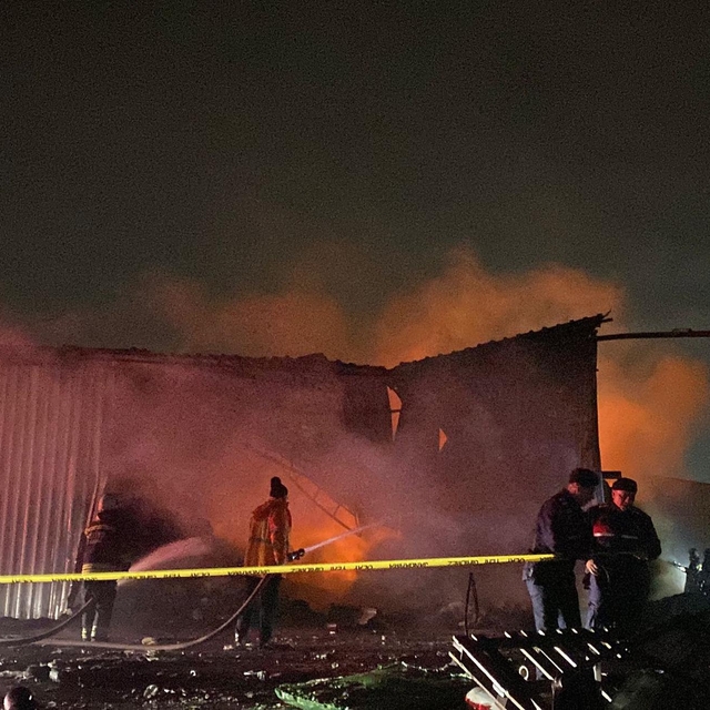 Tekirdağ'da geri dönüşüm tesisinde yangın