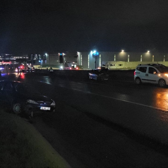 Çerkezköy çevre yolunda kaza: 3 yaralı