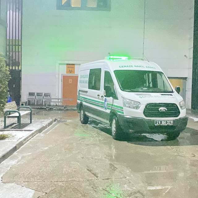 Çorum'da feci olay: Yem karma makinasına düşen işçi hayatını kaybetti