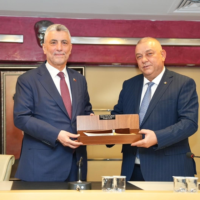 DTSO Başkanı Bıyık'ın ihracat akademisine bakandan destek