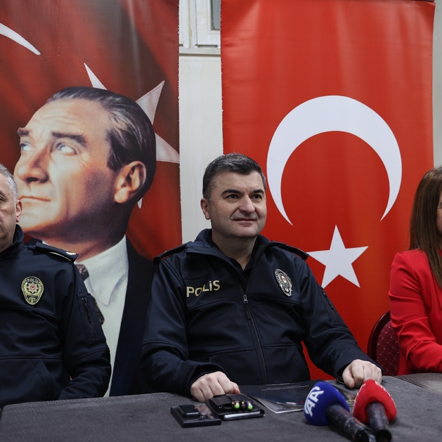 Edirne Emniyet Müdürü Ayhan, Kurtuluş Mahallesi sakinleriyle buluştu