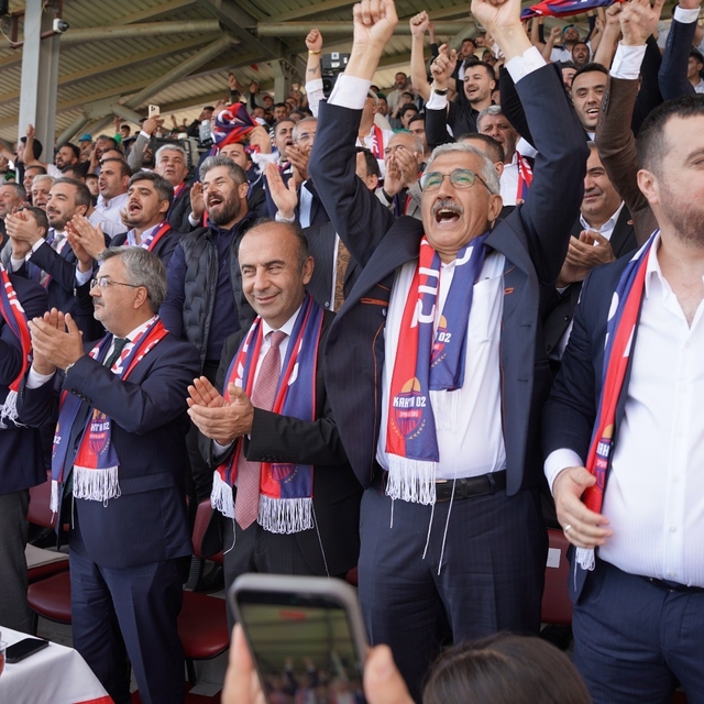 Başkan Hallaç'tan Kahta02 Spor için güçlü destek çağrısı