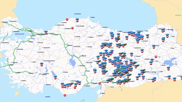 Kuvvetli kar yağışı ülkenin doğusunu felç etti