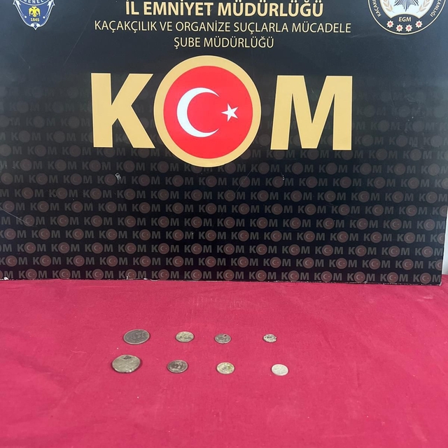 Yozgat'ta tarihi eser niteliğinde 8 sikke ele geçirildi